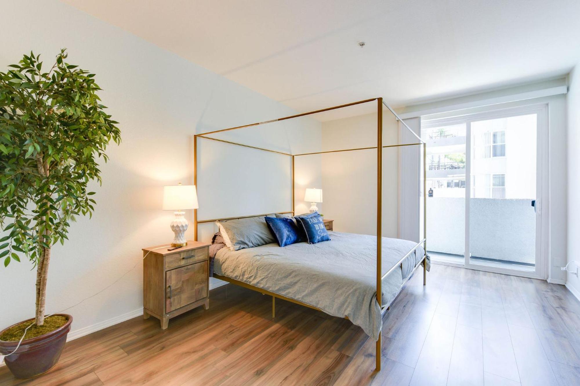 Nautical 2 Bedroom In The Of Heart Marina Del Rey Los Angeles Exterior photo